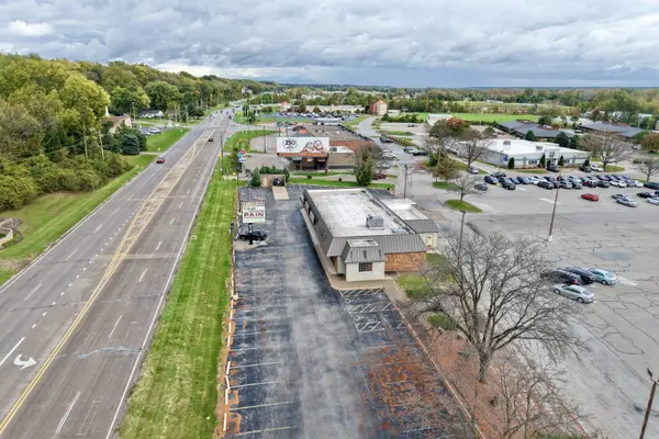 4110 Blackhawk RD, Rock Island, IL 61201