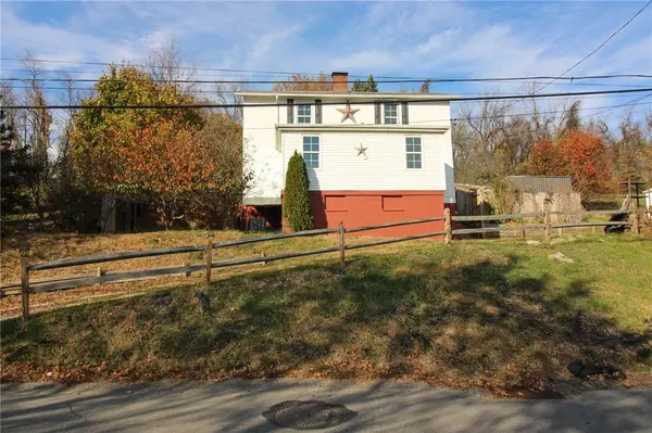 1045 Moon Run Rd, Robinson Twp - Nwa, PA 15136