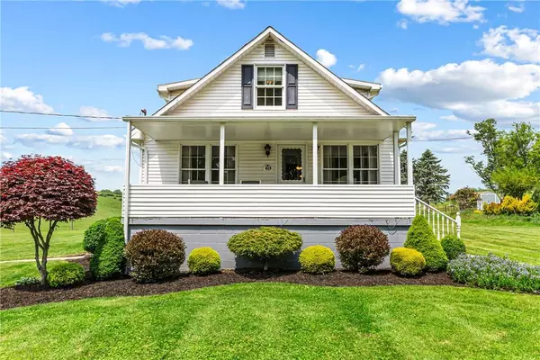 415 Pleasant Valley Rd, Smith, PA 15019