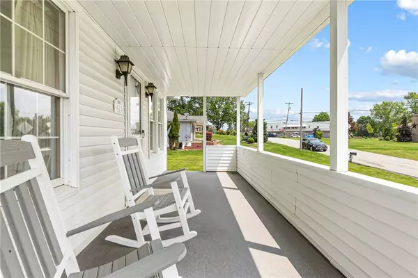 415 Pleasant Valley Rd, Smith, PA 15019