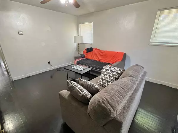 806 Inwood St, Homewood-brushton, PA 15208