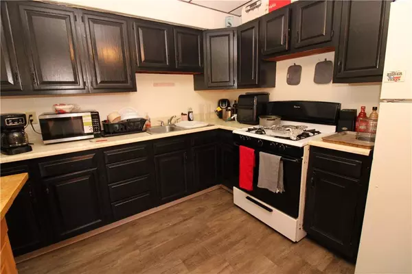 114 Greydon Ave, Mckees Rocks, PA 15136