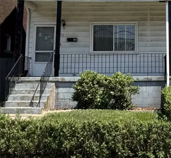 122 Greydon Ave, Mckees Rocks, PA 15136