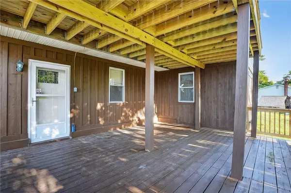 208 Mccleary Rd, Raccoon Twp, PA 15050