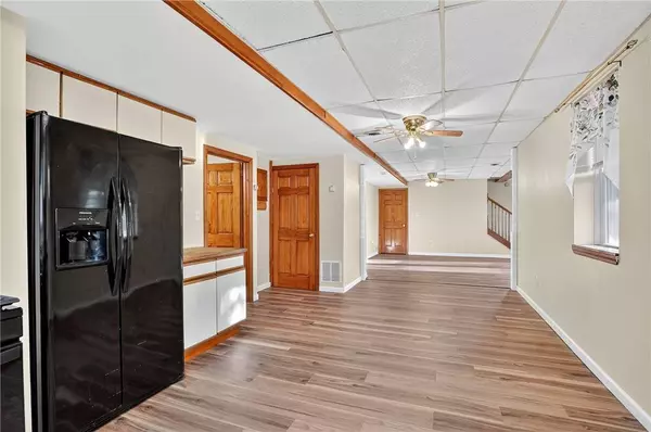 208 Mccleary Rd, Raccoon Twp, PA 15050