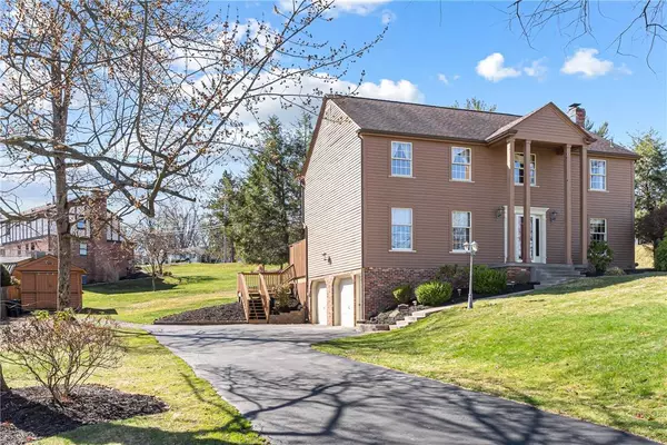 1552 Ingomar Heights Rd, Franklin Park, PA 15237
