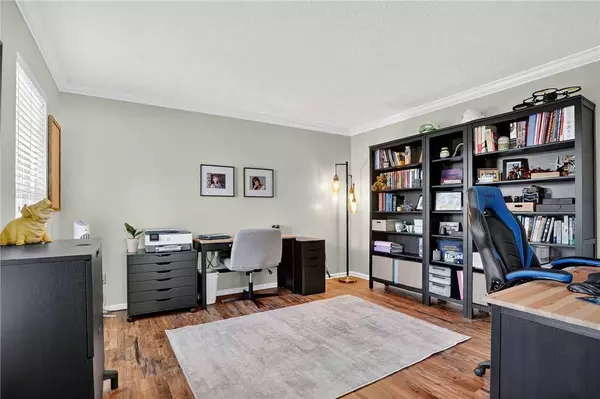 224 Field Club Cir, Robinson Twp, PA 15136