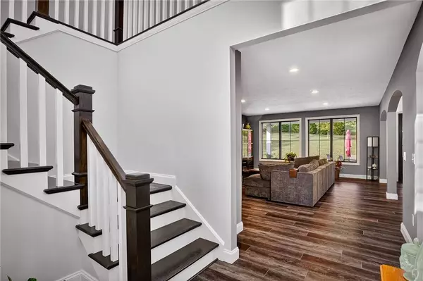 100 Waterside Dr, Chippewa Twp, PA 15010