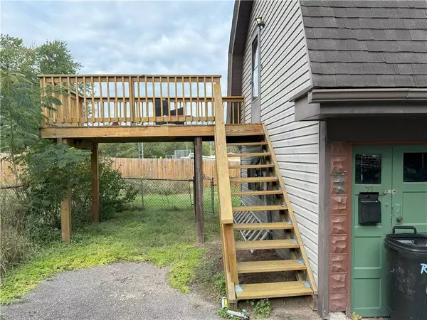 27 Richmond St, Crafton, PA 15205