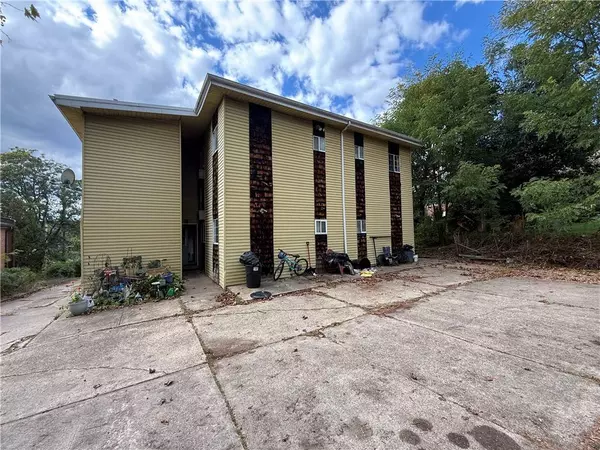 11 Station St, Crafton, PA 15205