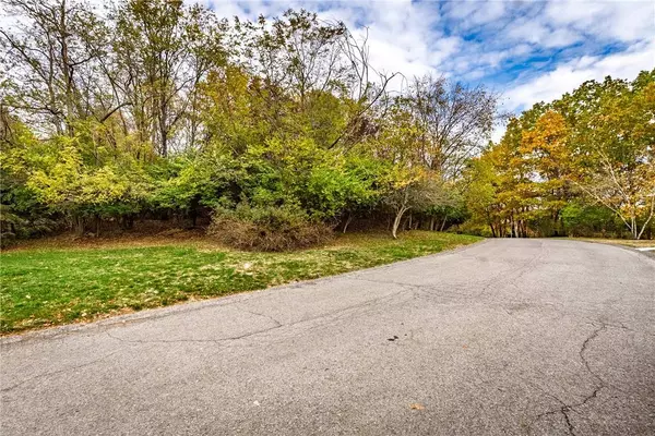 0 Kenyon Rd, Thornburg, PA 15205