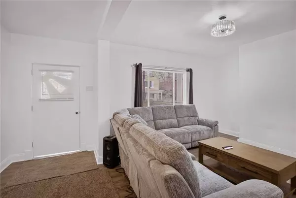 513 Lorenz Ave, Elliott, PA 15220