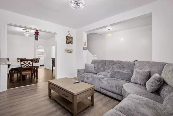 513 Lorenz Ave, Elliott, PA 15220