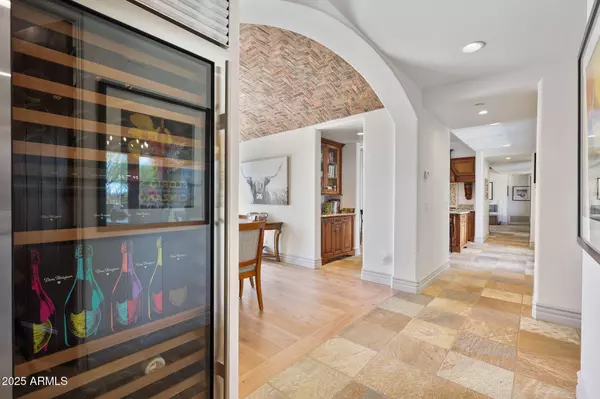 10182 E Gilded Perch Drive, Scottsdale, AZ 85255