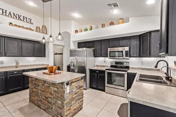 6002 N 124TH Drive, Litchfield Park, AZ 85340