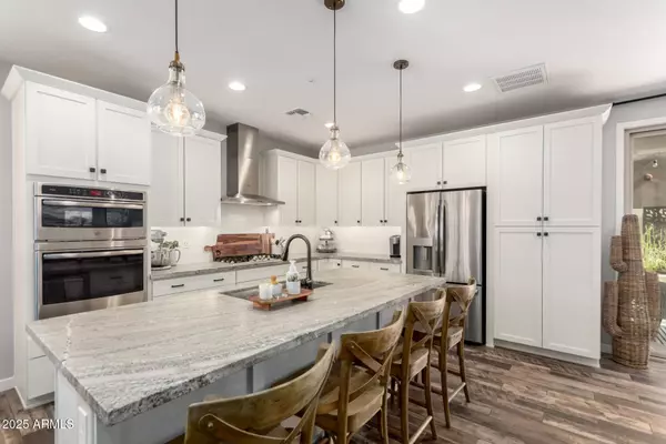 2371 W WHISPER ROCK Trail, Phoenix, AZ 85085