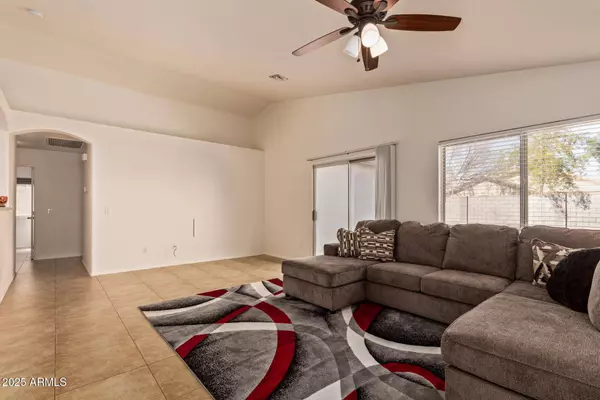 16176 W TONTO Street, Goodyear, AZ 85338