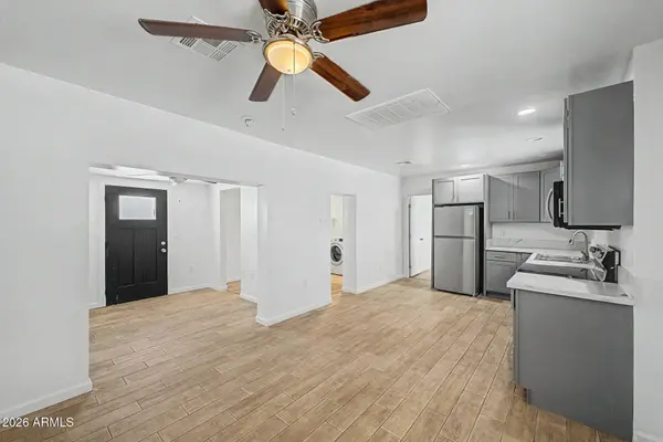 13805 N LUNA Street, El Mirage, AZ 85335