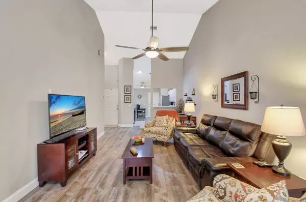 1111 Landings BLVD, Greenacres, FL 33413