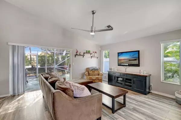 6745 Coral Reef ST, Lake Worth, FL 33467