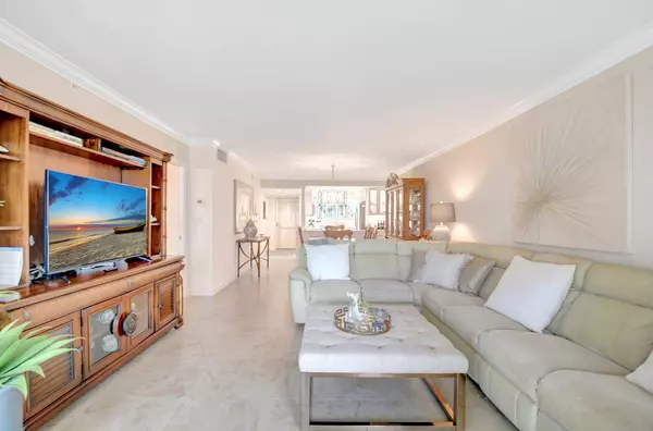 3224 S Ocean BLVD 214-B, Highland Beach, FL 33487