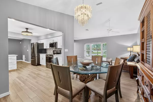 13656 Jonquil PL, Wellington, FL 33414