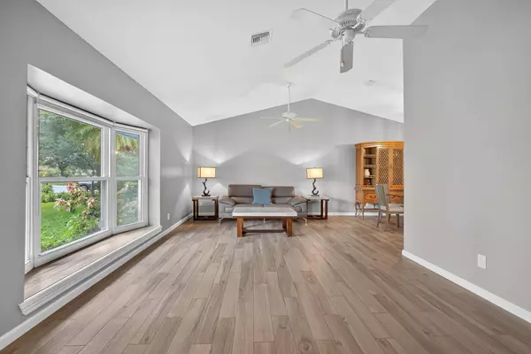 13656 Jonquil PL, Wellington, FL 33414