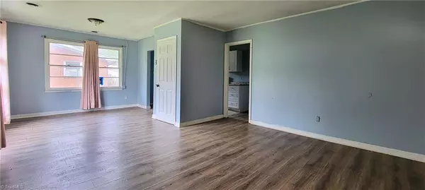 1280 Cloister DR, Winston-salem, NC 27127