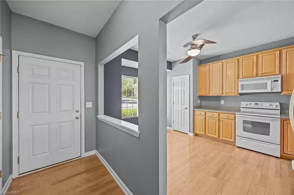 1773 Olivers Crossing CIR, Winston-salem, NC 27127