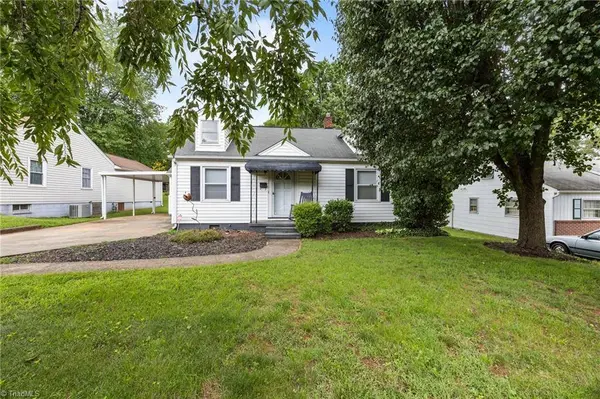 131 Rhyne AVE E, Winston-salem, NC 27127