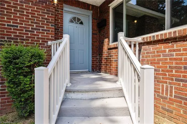 3331 Carver School RD, Winston-salem, NC 27105