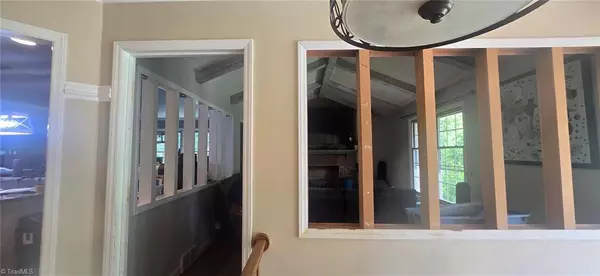 192 Queens CT, Clemmons, NC 27012