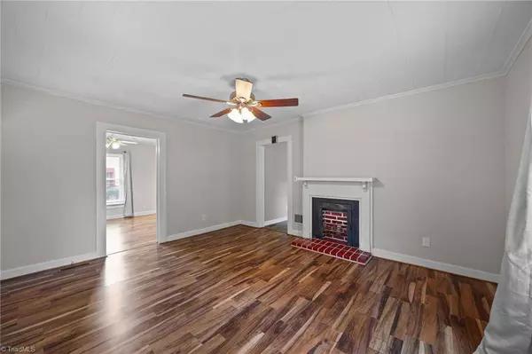 217 Moon ST, Thomasville, NC 27360