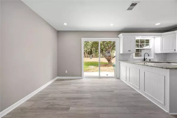 3604 Northfield PL, High Point, NC 27265