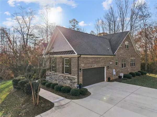 8811 Phillips Farm RD, Kernersville, NC 27284