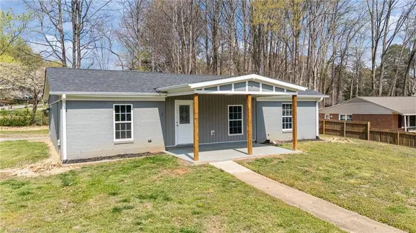 1 Godwin CT, Greensboro, NC 27405