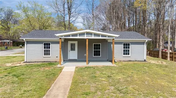 1 Godwin CT, Greensboro, NC 27405