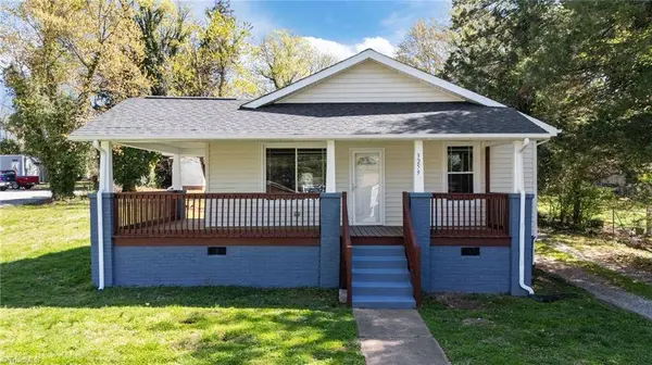 3259 Willoughby DR, Walkertown, NC 27051