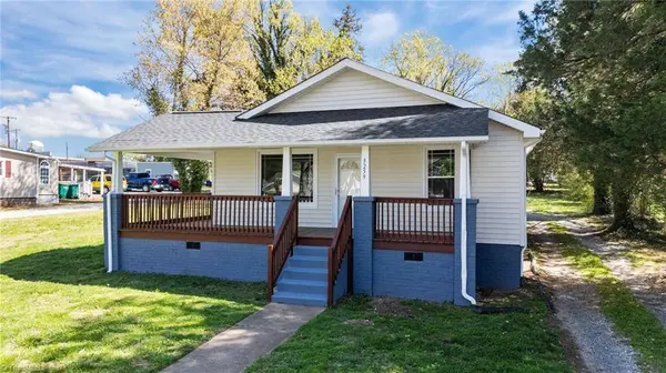 3259 Willoughby DR, Walkertown, NC 27051