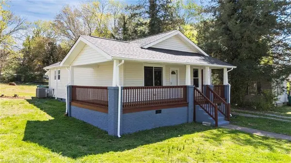 3259 Willoughby DR, Walkertown, NC 27051