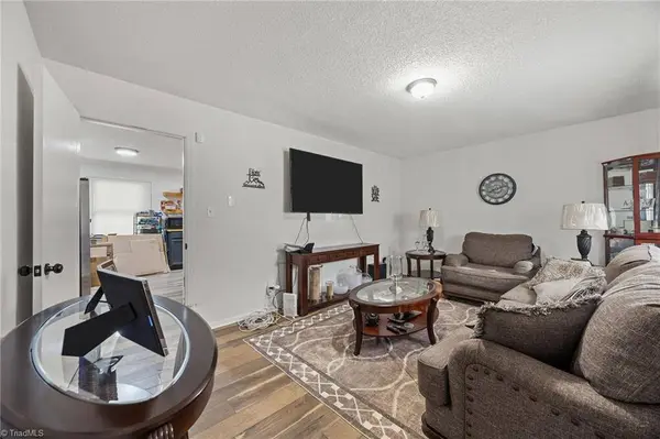 4206 Barrett DR, Archdale, NC 27263