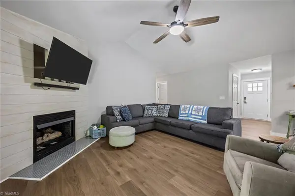1974 Denise LN, Winston-salem, NC 27127