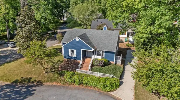 944 Chatfield DR, Jamestown, NC 27282