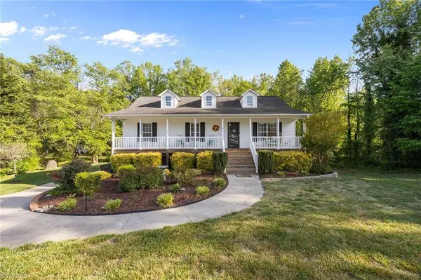 20 Collin LN, Thomasville, NC 27360