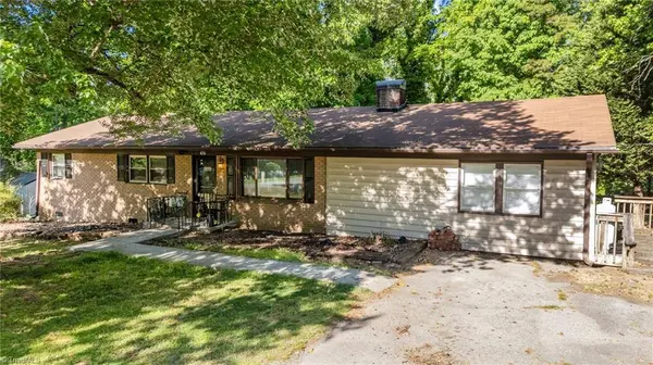 4206 Barrett DR, Archdale, NC 27263