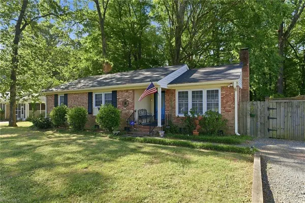 116 Pineburr RD, Greensboro, NC 27455