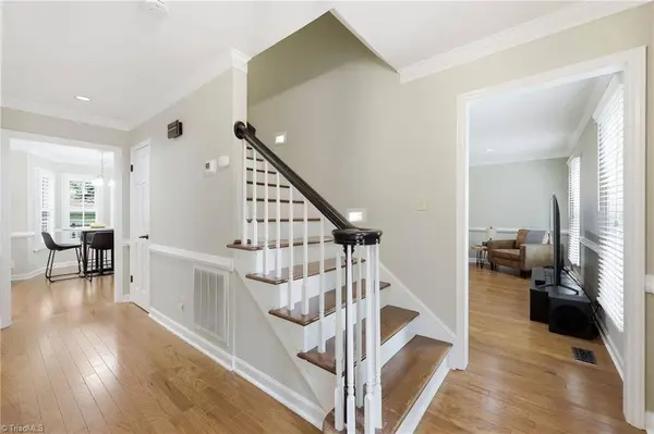 113 Brookberry DR, Jamestown, NC 27282