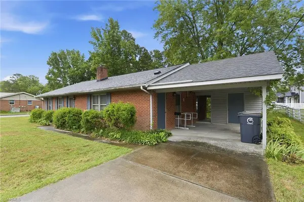 2101 W Vandalia RD, Greensboro, NC 27407