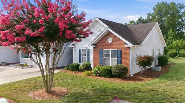 1329 Bayswater DR, High Point, NC 27265