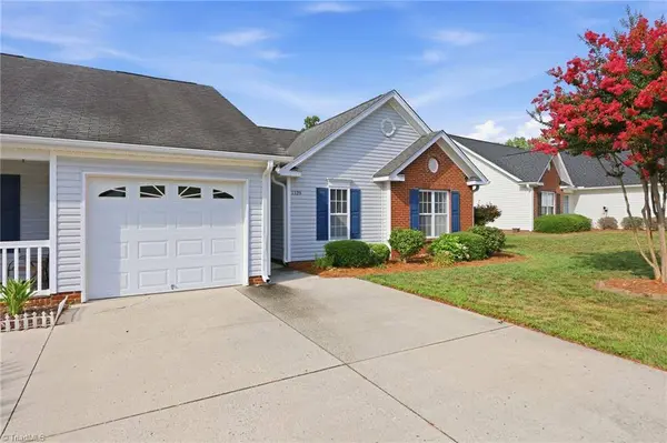 1329 Bayswater DR, High Point, NC 27265